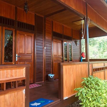 Panorama Backpackers Hotel Bunaken Ngoại thất bức ảnh