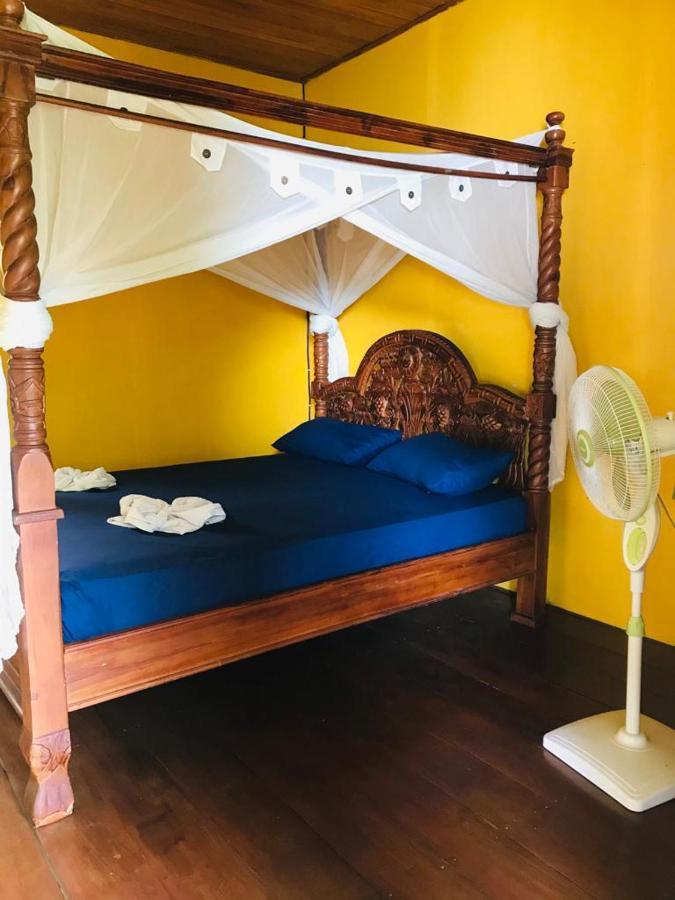 Panorama Backpackers Hotel Bunaken Ngoại thất bức ảnh