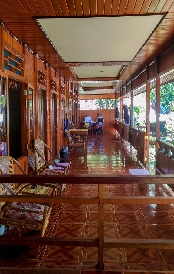 Panorama Backpackers Hotel Bunaken Ngoại thất bức ảnh
