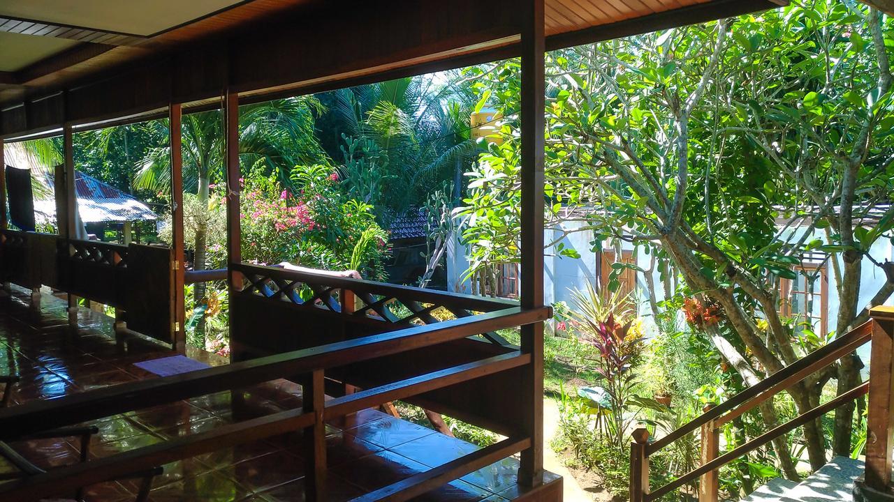Panorama Backpackers Hotel Bunaken Ngoại thất bức ảnh
