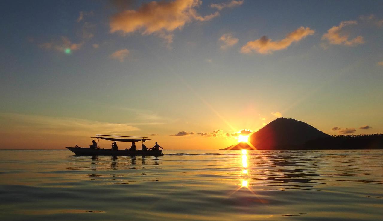 Panorama Backpackers Hotel Bunaken Ngoại thất bức ảnh