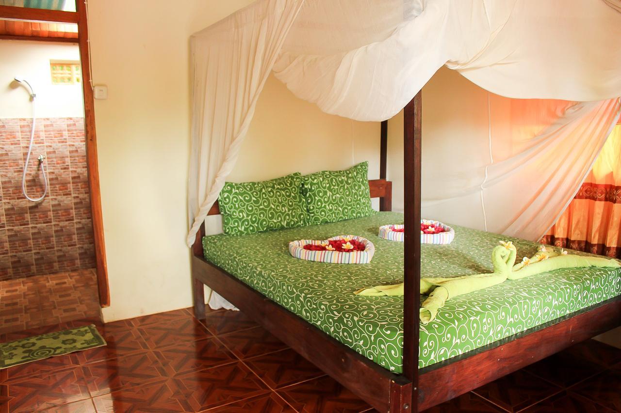 Panorama Backpackers Hotel Bunaken Ngoại thất bức ảnh